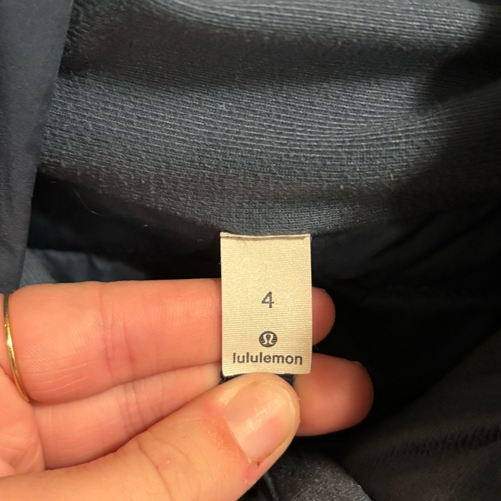 lululemon pack it down jacket - Picture 4 of 8
